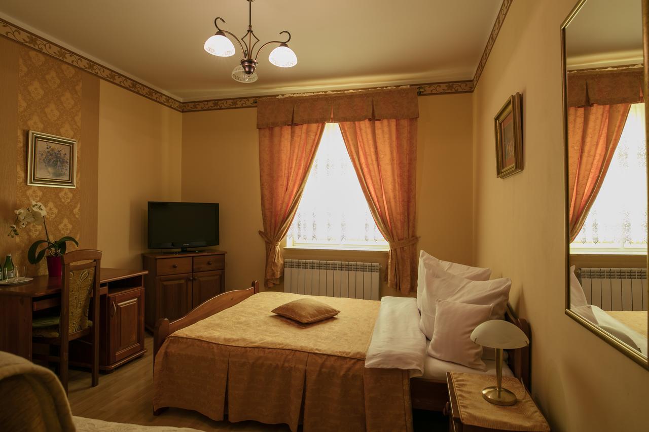 Gosciniec Kuklowka Radziejowice Exterior foto